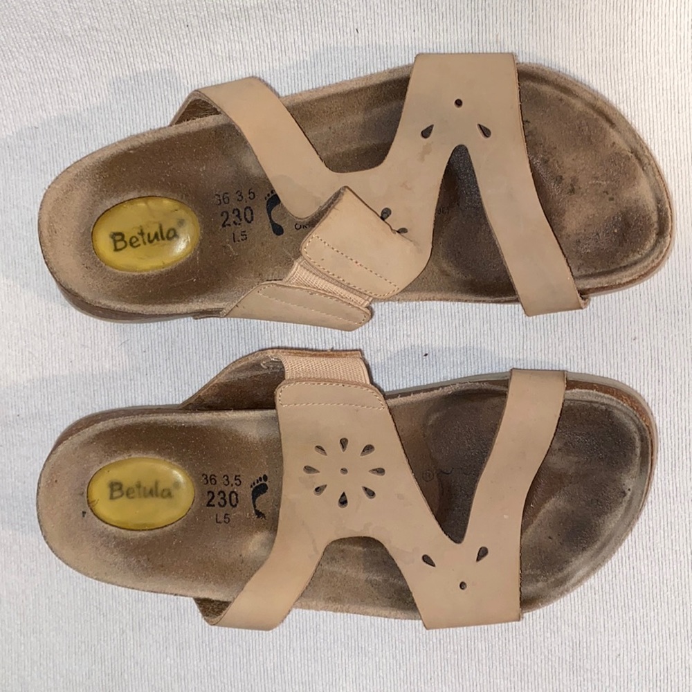 Birkenstock Betula women’s tan slip on Sandals size 5